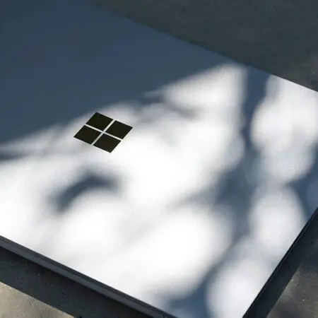 Microsoft Surface Laptop Go