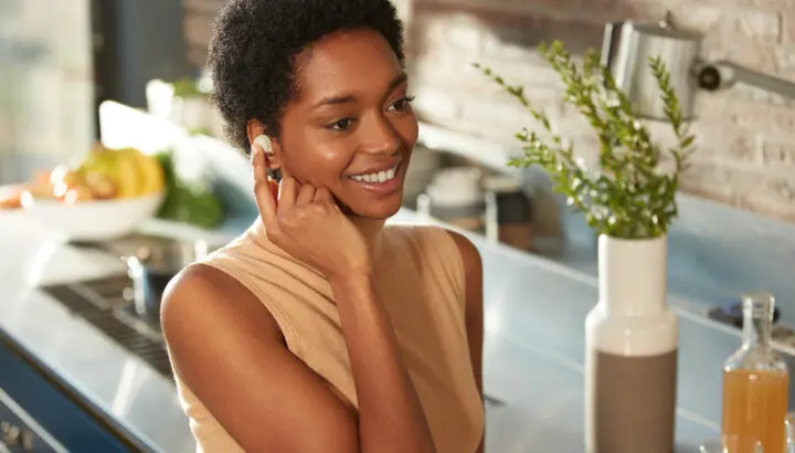 Sony WF-1000XM5 renders