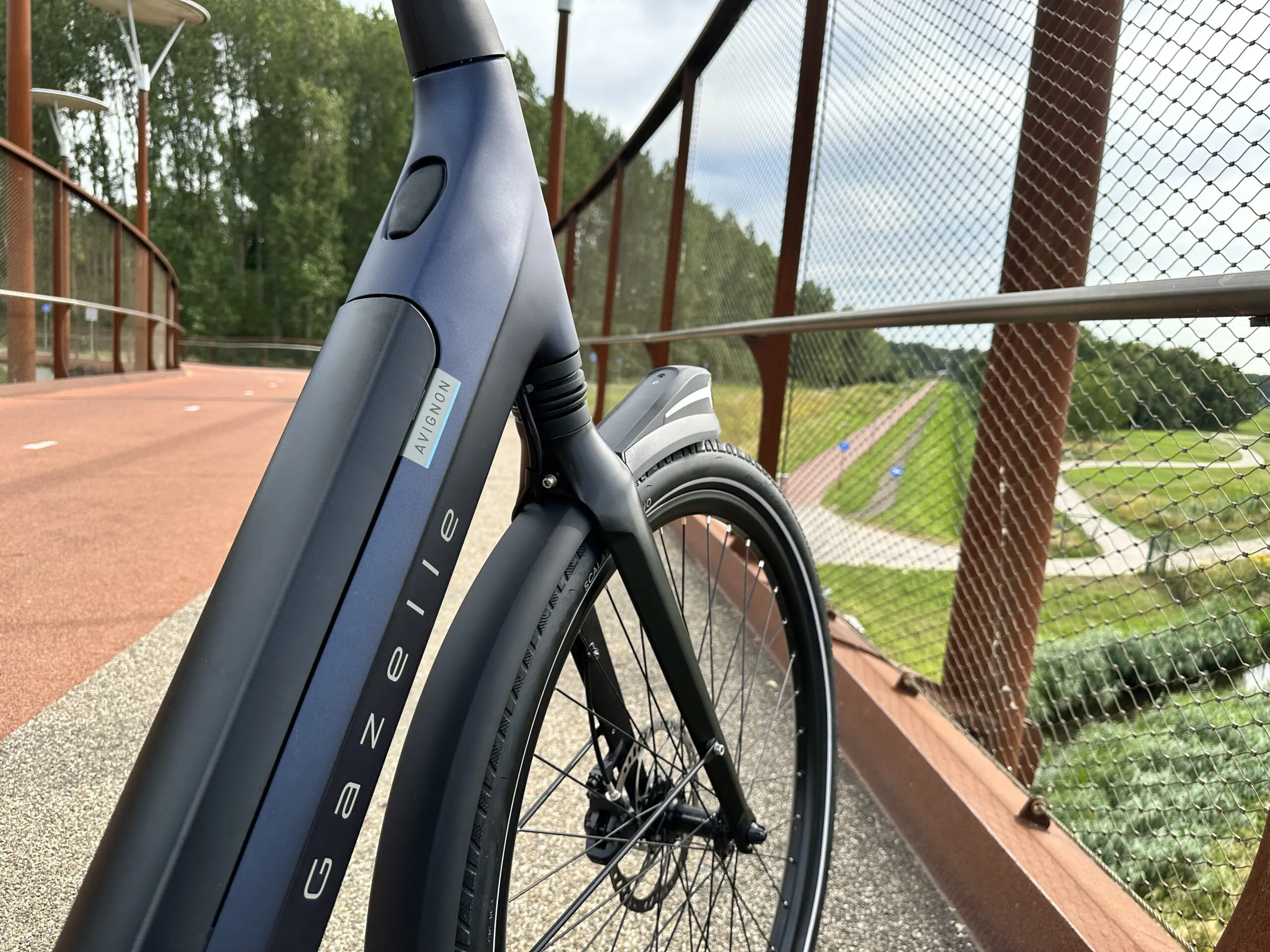Gazelle Avignon C8 HMB Review E bike In De Koningsklasse TechPulse