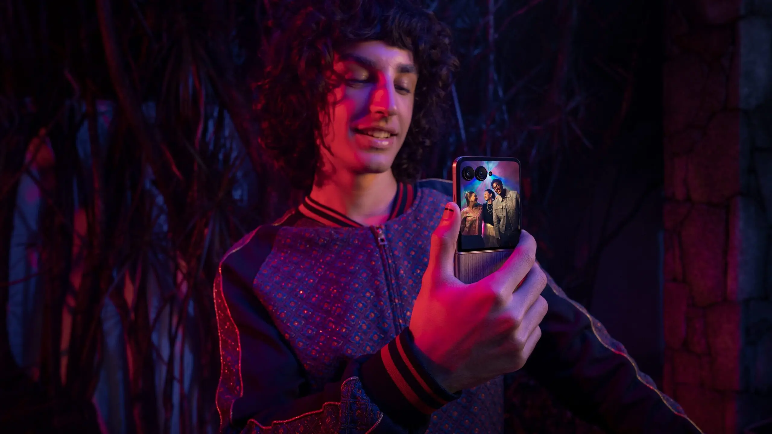 Motorola Razr 60 Ultra coverscherm