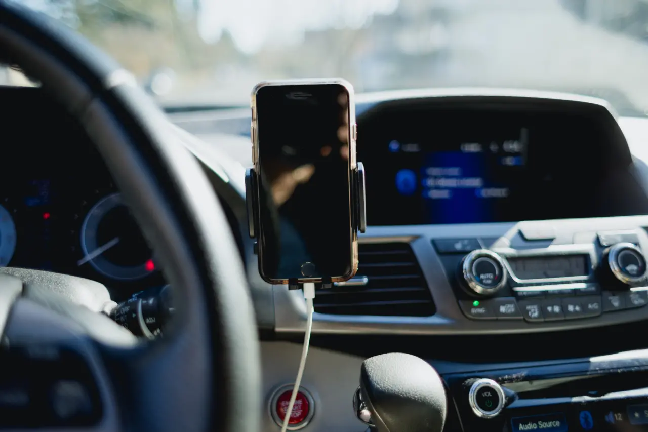 smartphone bluetooth car