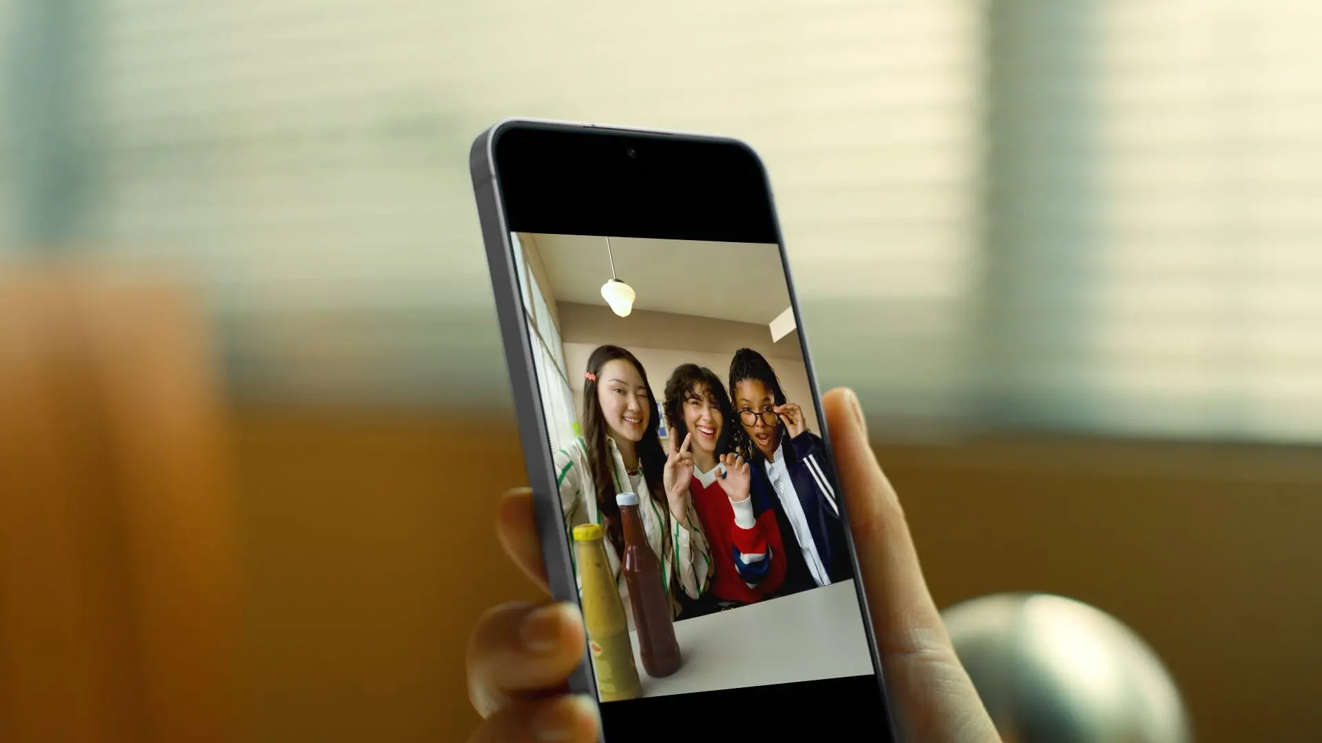 Galaxy S25 FE selfie