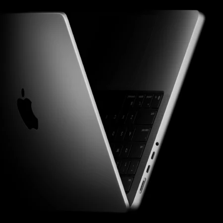 MacBook Pro M5