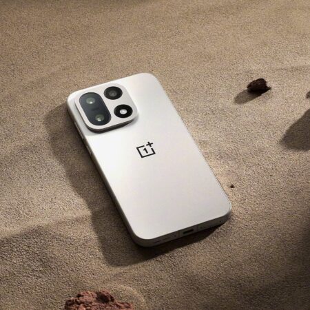OnePlus 15 sand