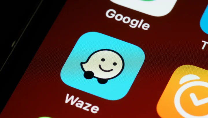 Waze app logo