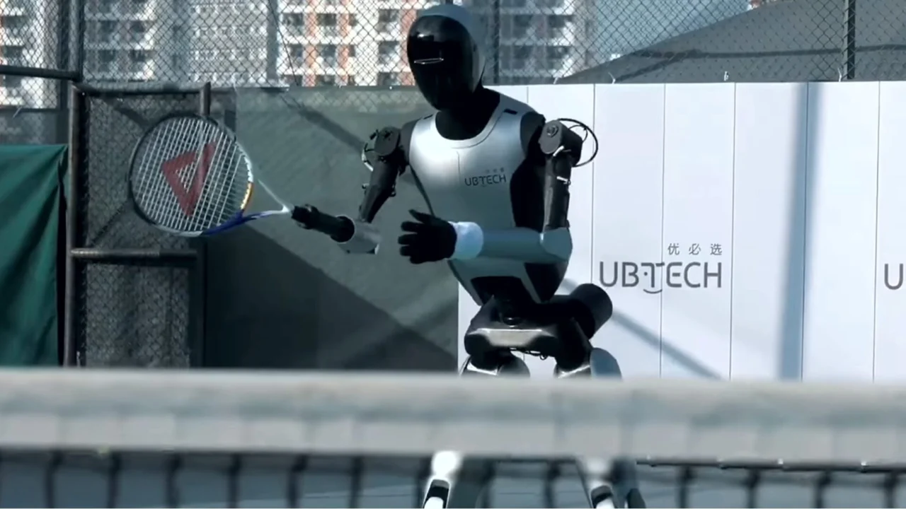 ubtech walker s2 tennis
