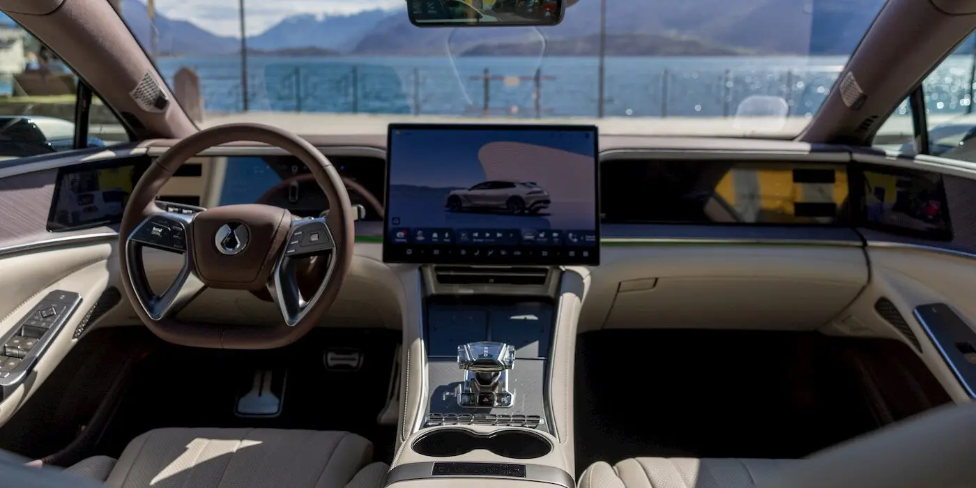 BYD Denta Z9 GT interieur