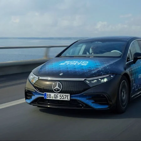 Mercedes EQS met solid-state