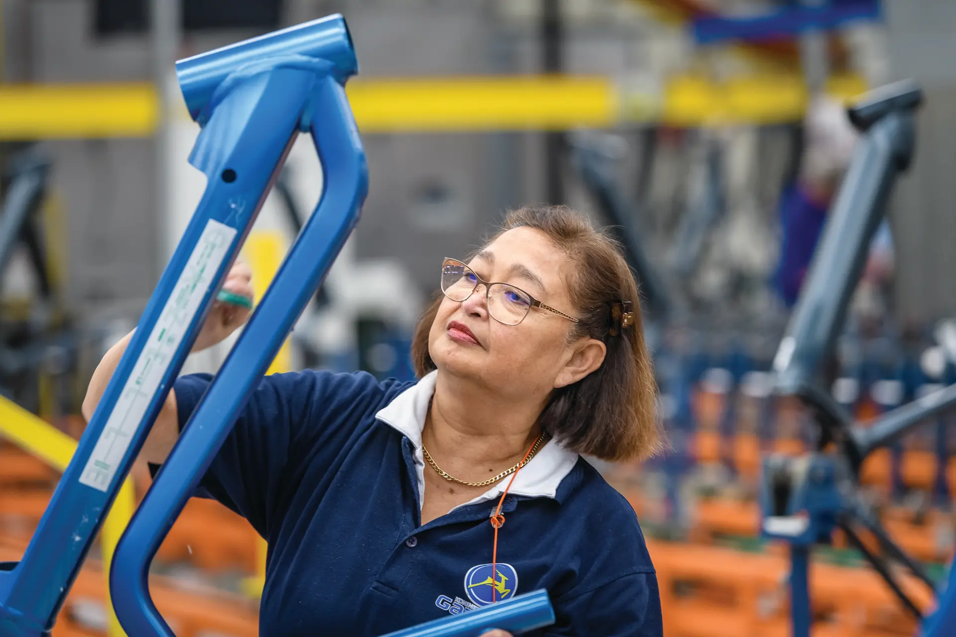 Gazelle-fietsen logo aanbrengen