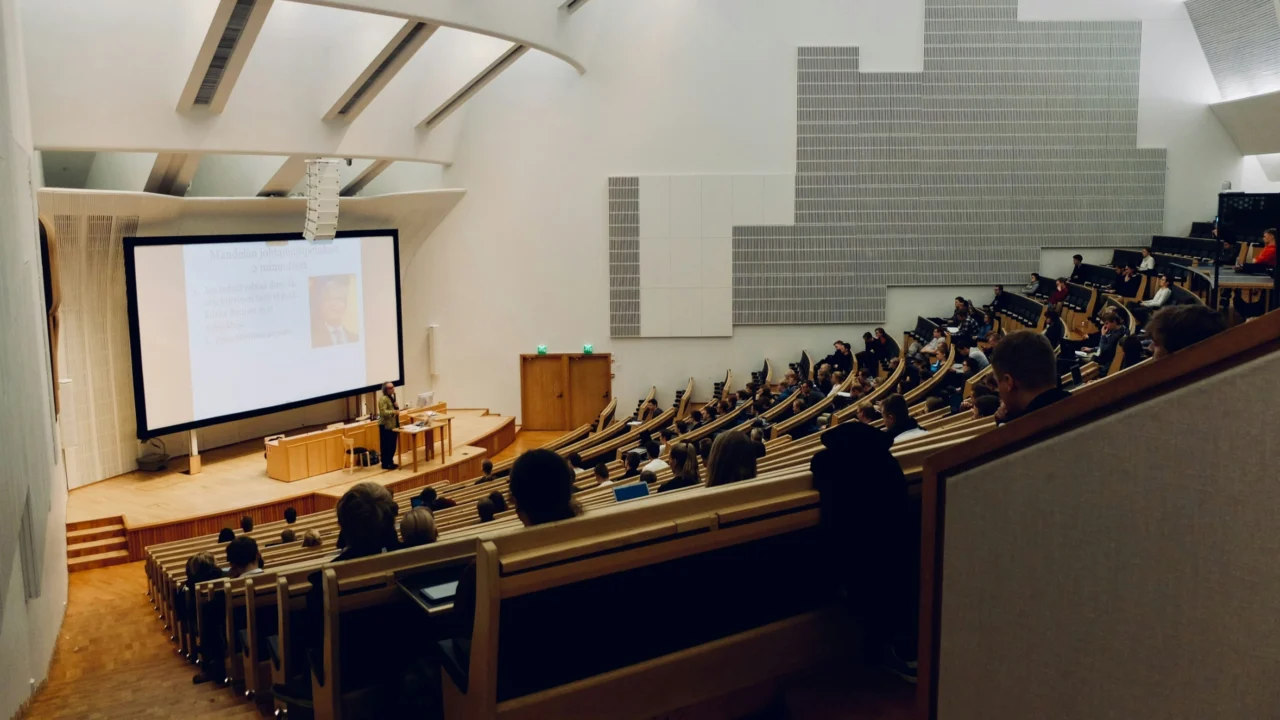 Datalek Canvas studenten