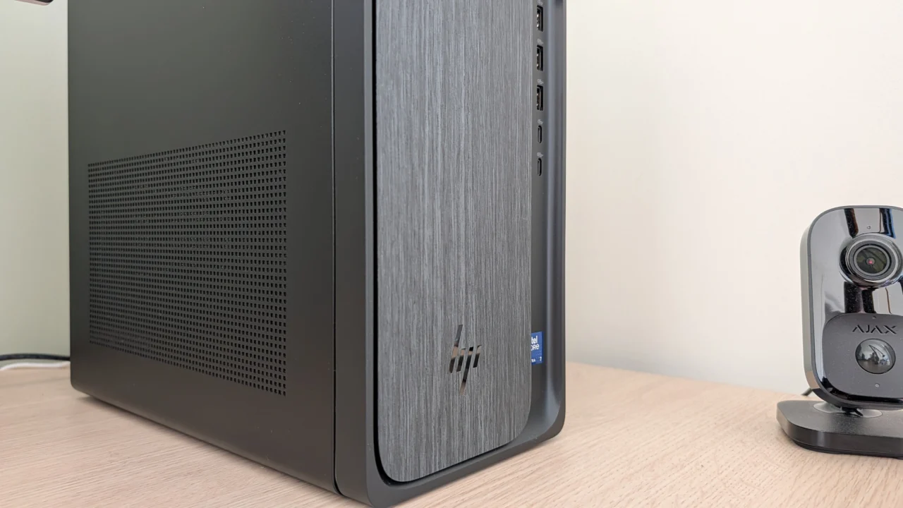 HP OmniDesk AI M03 design