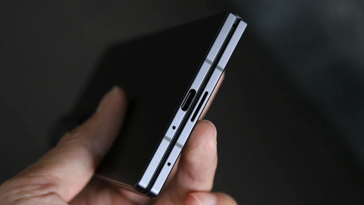 Samsung Z Fold oplaadpoort