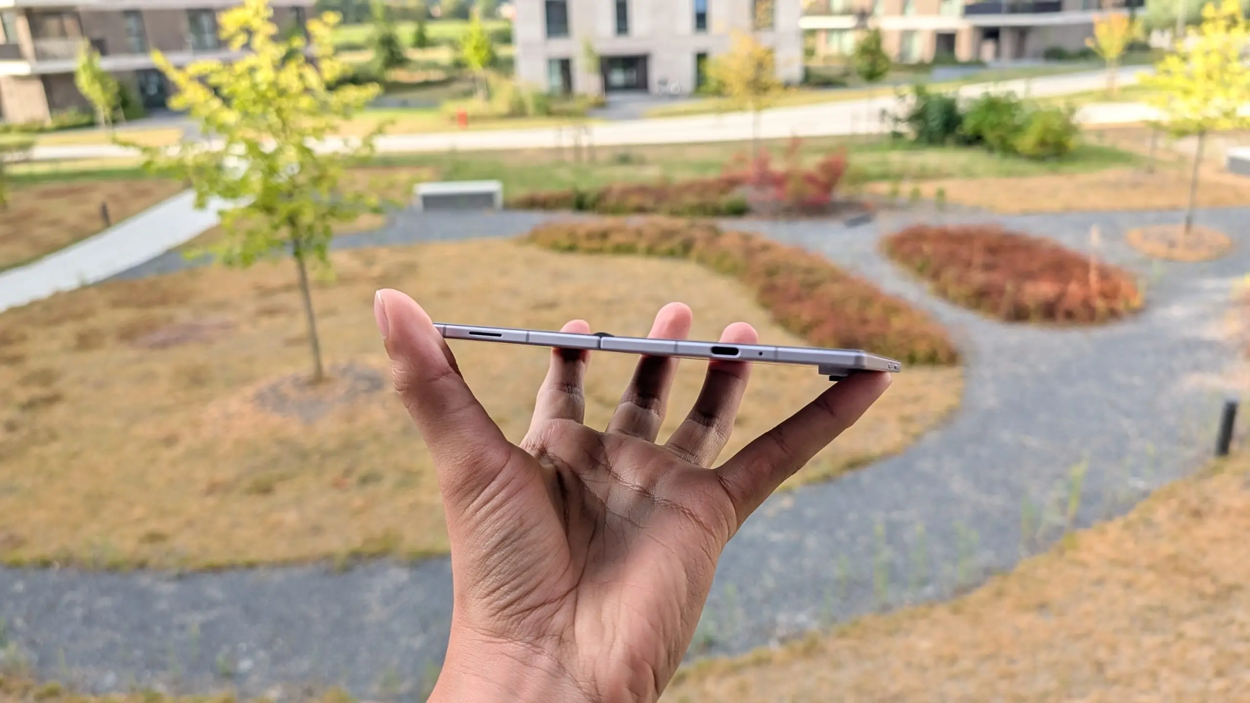 Samsung Galaxy Z Fold 8 dunne behuizing