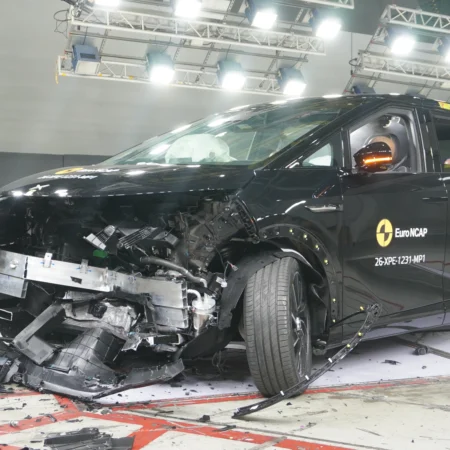 Euro NCAP test van Xpeng X9