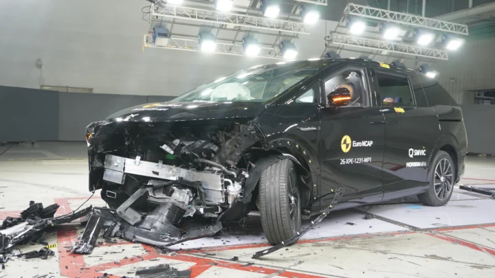 Euro NCAP test van Xpeng X9